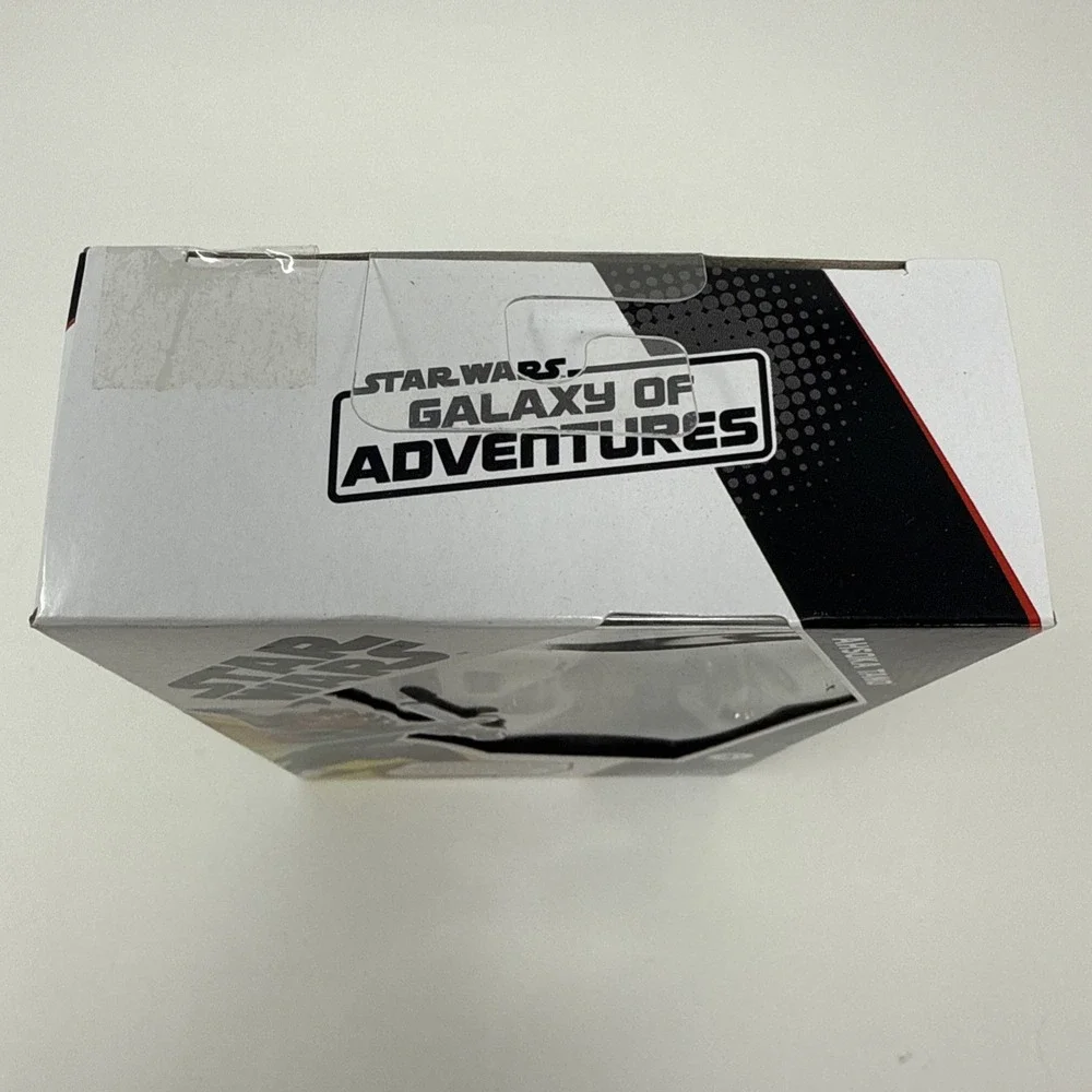 Star Wars Galaxy of Adventures Ahsoka‎ Tano Action Figure